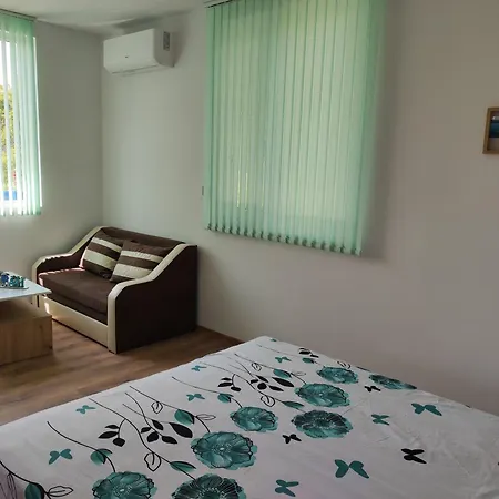 леванти Ferienhaus *